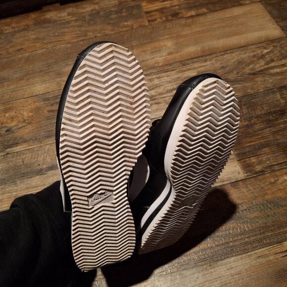 Nike Cortez shoes - Picture 5 of 11